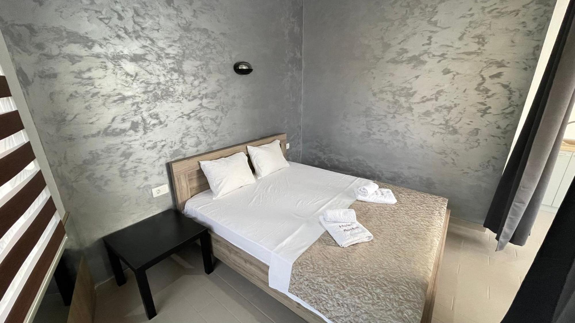 Bosfor Hotel دوبرا فوفا الغرفة الصورة